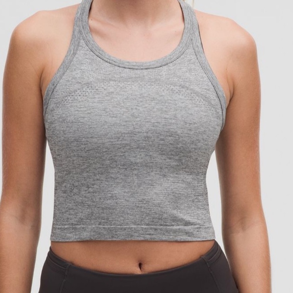 Swiftly Tech Cropped Racerback
Tank Top 2.0 size 6